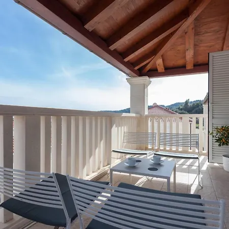 Maar Deluxe Ideal Next To Dubrovnik Zaton (Dubrovnik-Neretva)